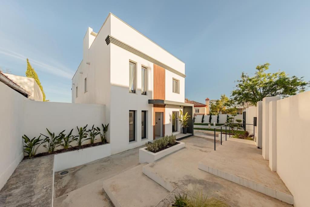 Villa Con Piscina Privada Gelves Exterior photo